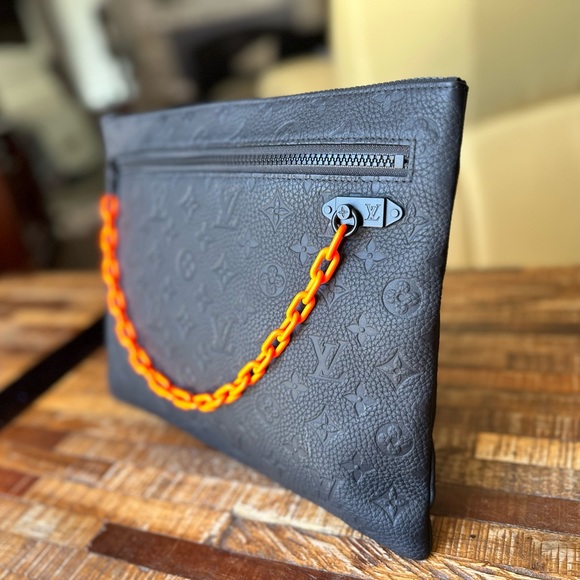 Louis Vuitton - Virgil Abloh A4 pochette - Picture 2 of 8